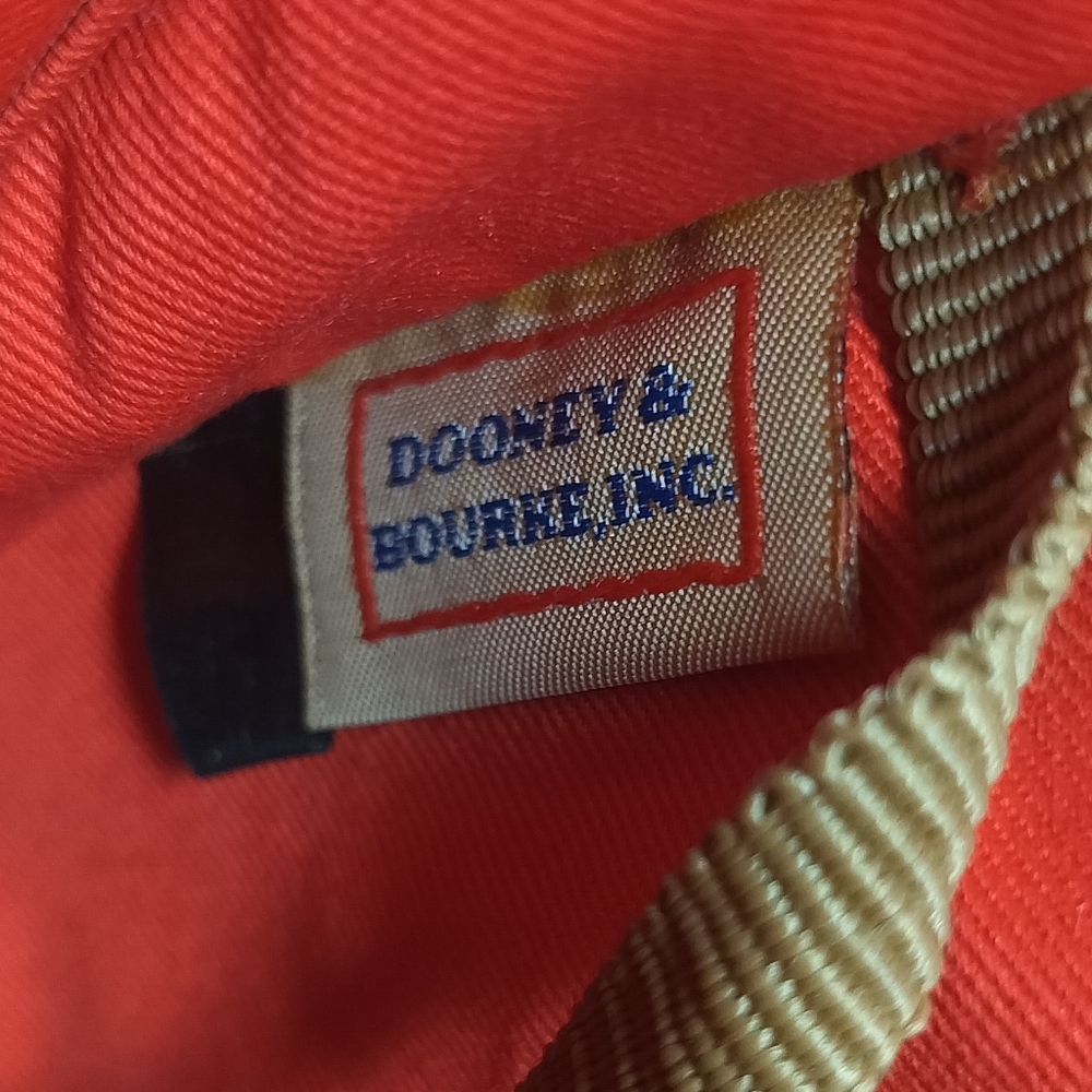 Dooney & Bourke Pebble Grain Zip Zip Satchel Bordeaux in great condition - Picture 14 of 16